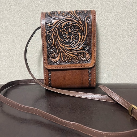 handmade Handbags - Handmade Leather Hand Tooled Embossed Saddle Bag CrossBody Western Boho Festival